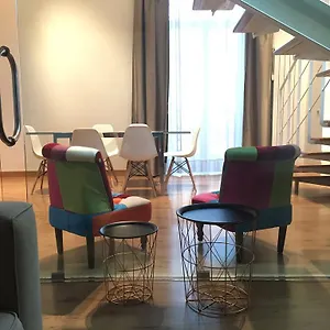 Loft In Palazzo Trina 1600d.c. , Neapel Italien